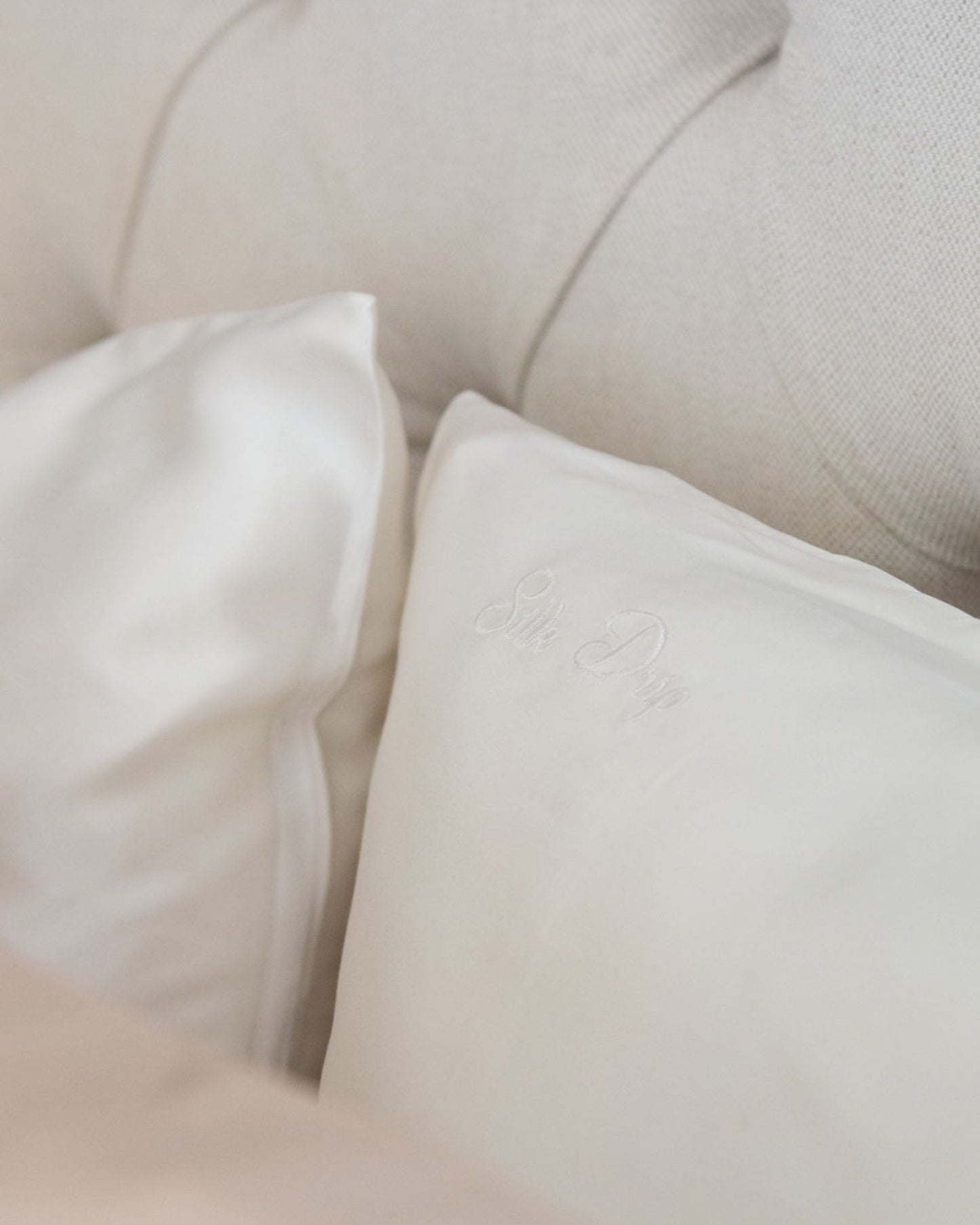Hyaluronic Acid Infused Silk Pillowcase